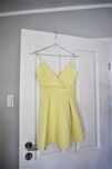XS 34 Asos Petite elegancka żółta sukienka wesele kopertowa