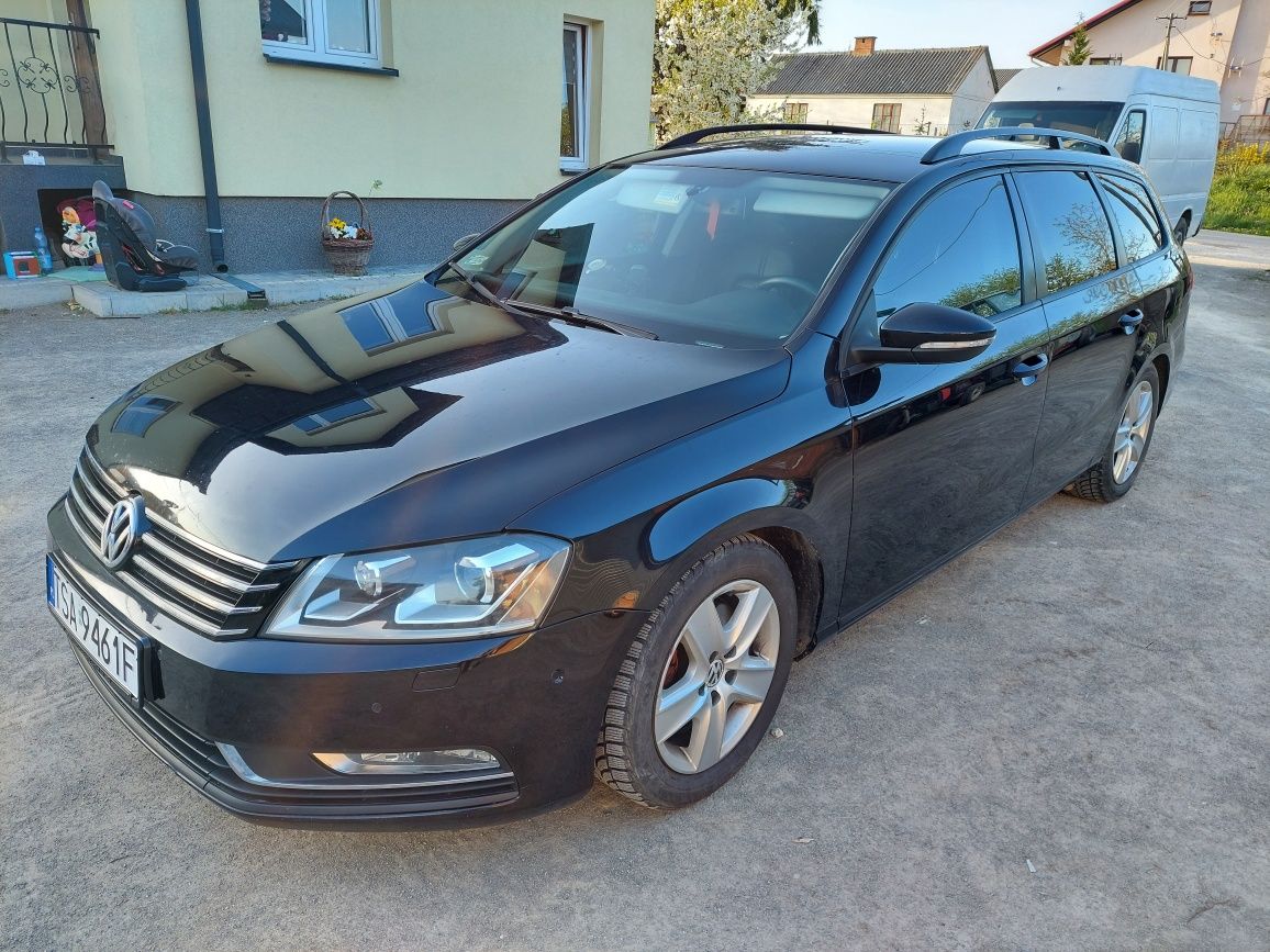 Passat B7 - bogate wyposażenie navi, skóry!