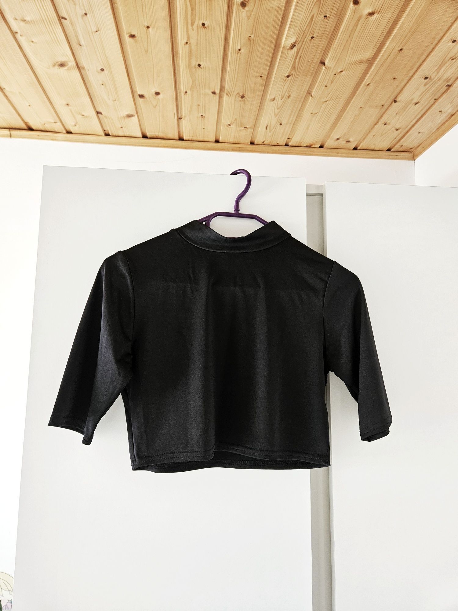 Bluzka crop top czarna nowa