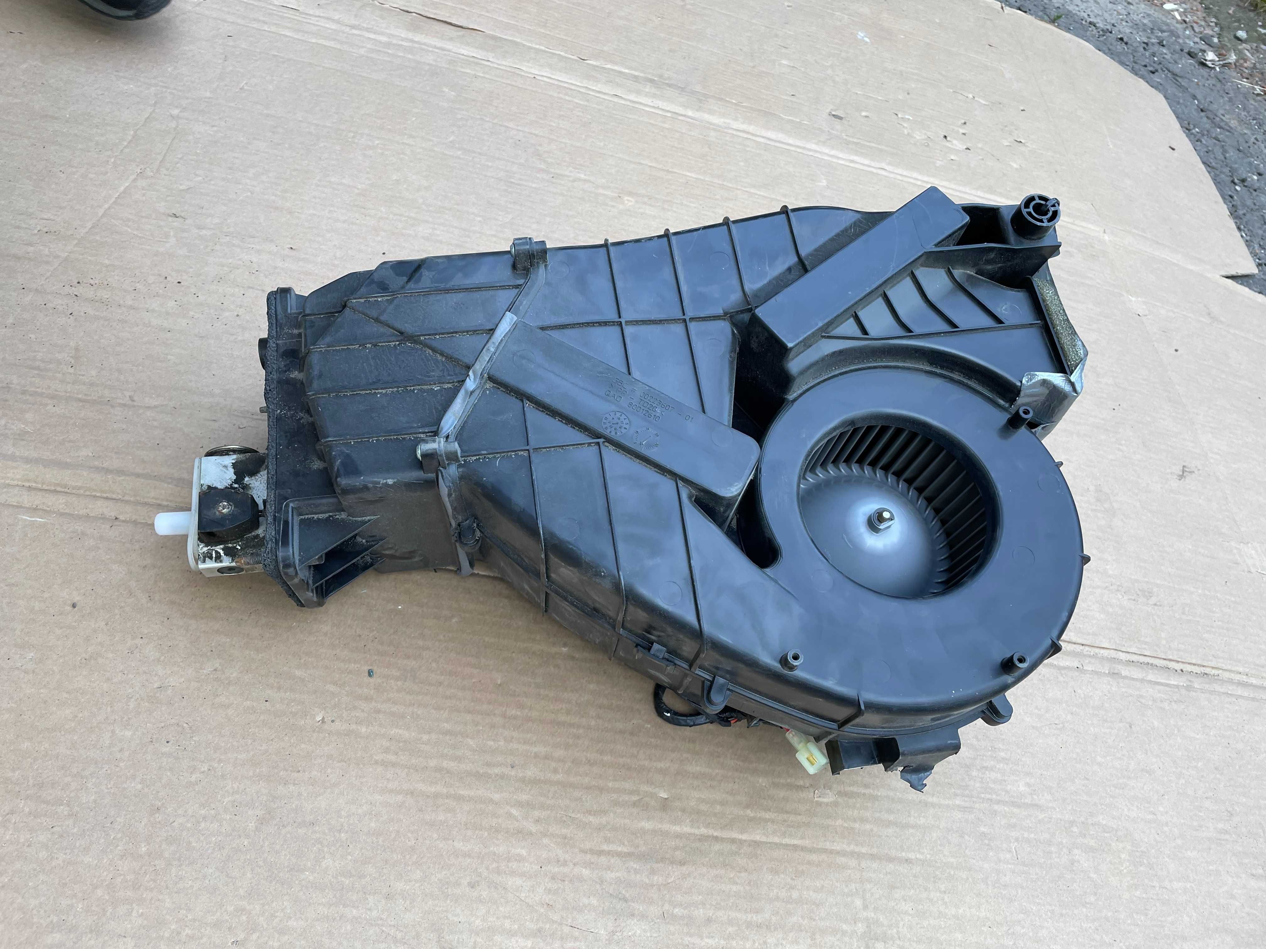 Печка задняя в сборе Tesla model X 1023883-00-l tesla x Пічка задня