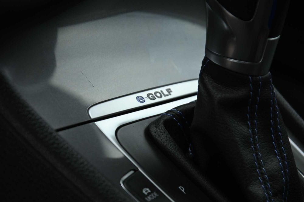 Volkswagen e-Golf 2015