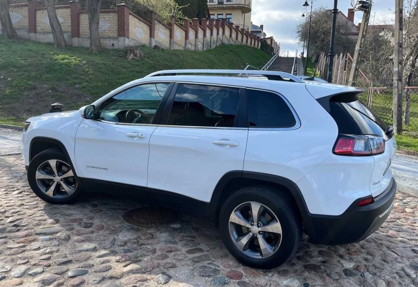 Jeep Chehokee 2.4 Limited 2019