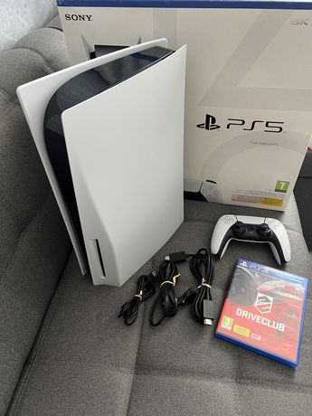 Sony Playstation 5 с дисководом  как новая + игра ps5 blueray