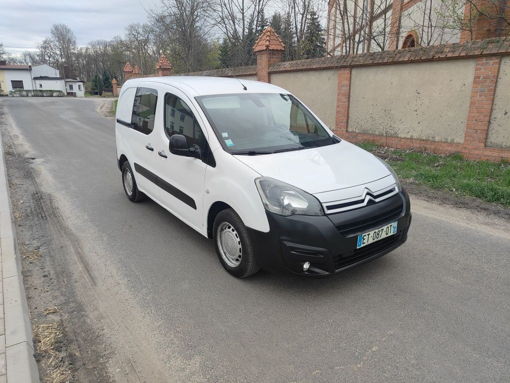 Citroen Berlingo 1,6hdi 3os klima/ Partner /2x drzwi boczne/ Super!