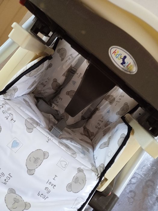 Стільчик для годування