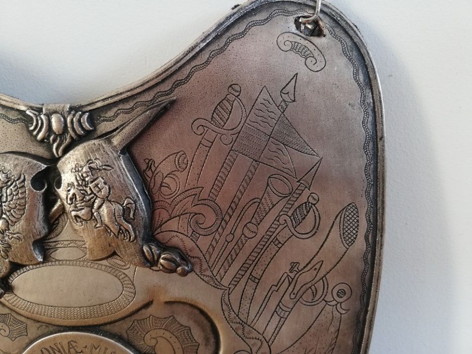 Piękny ryngraf z Matką Boską Częstochowską, polecam, grawerowany