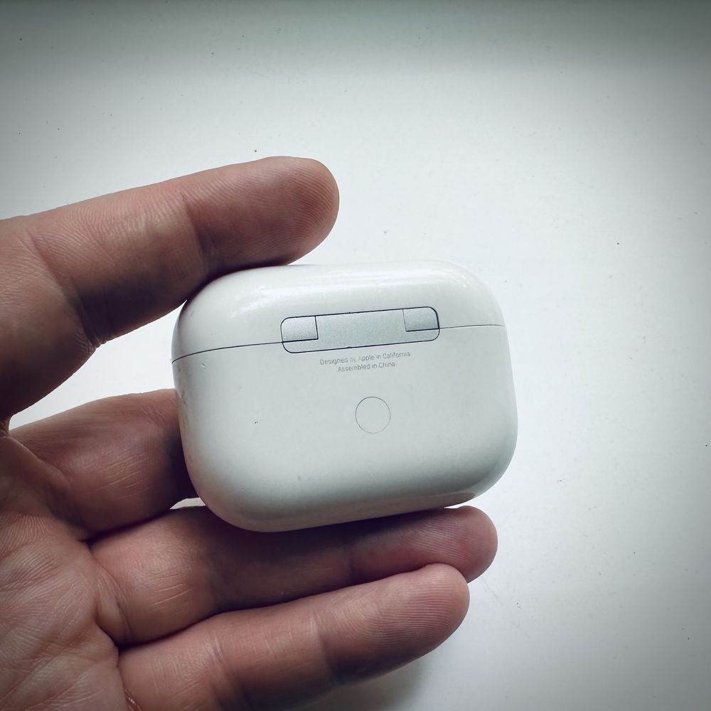 Case Apple AirPods Pro A2190 original кейс оригинал A2700 A2968
