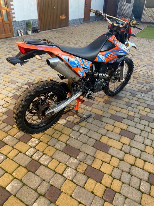 Geon Dakar TwinCam 250