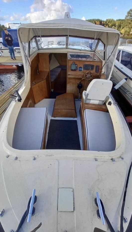 Łodź motorowa Houseboat Sjømann 670x 220cm silnik 15 koni