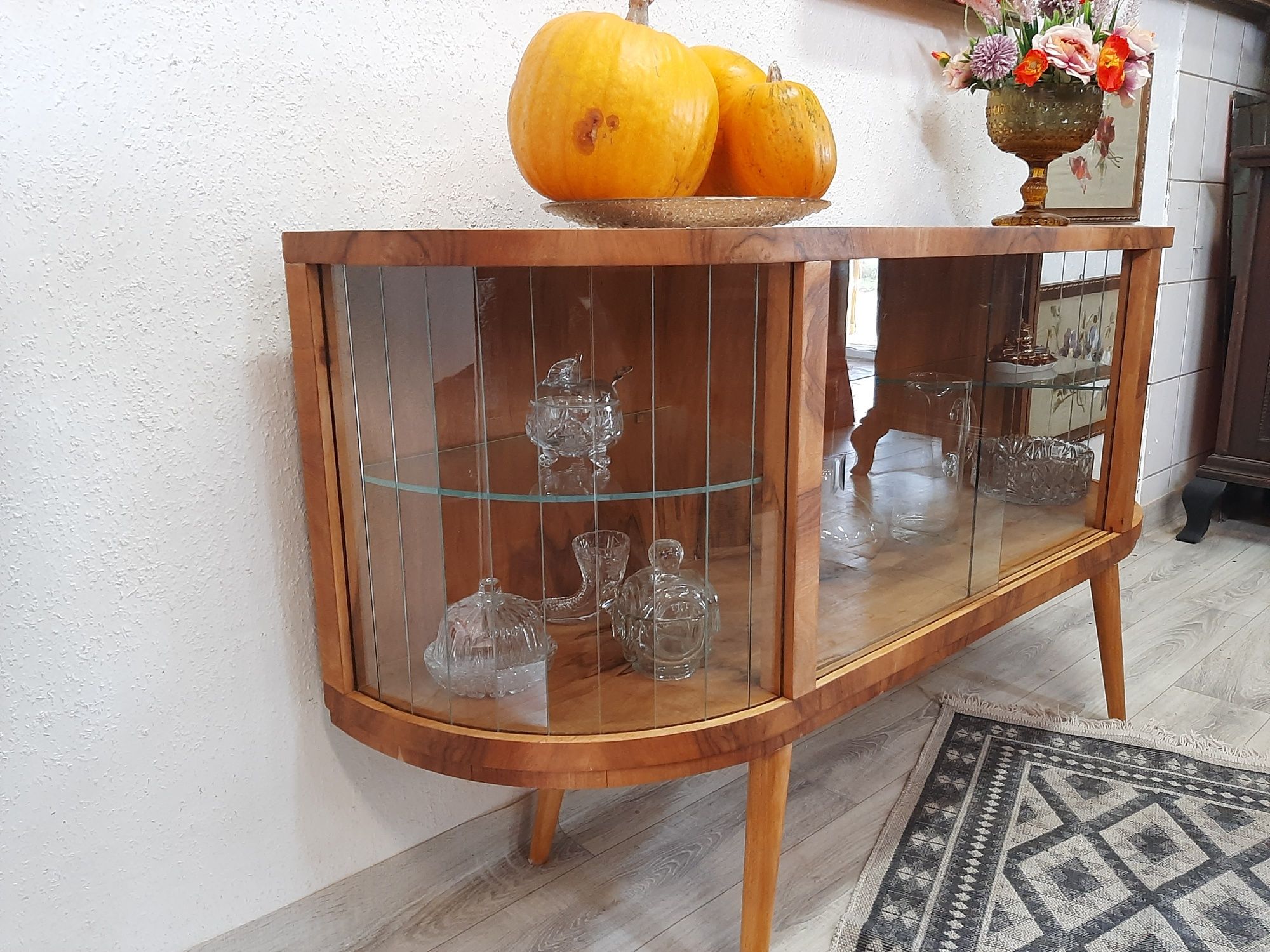 Komoda w stylu art deco po renowacji