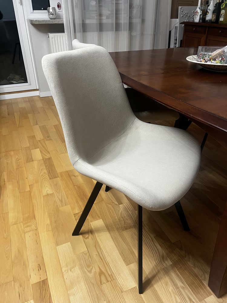 4 Krzesła obrotowe tapicerowane