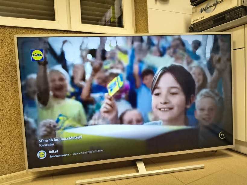 tv PHILIPS 58PUS8532 android tv smart dvbt  wi-fi ambilight z wadą 58"