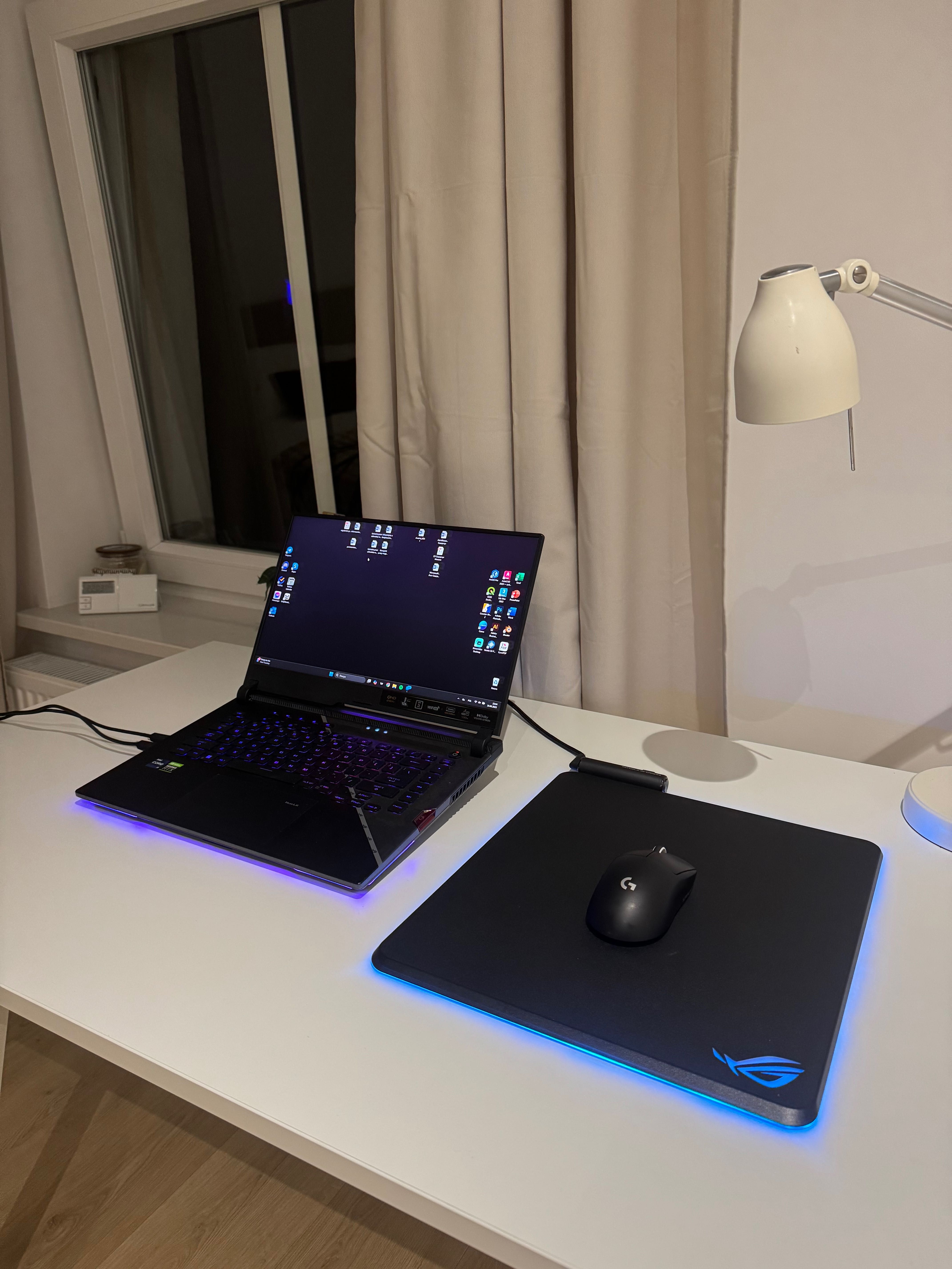 Gamingowa RGB podkładka pod myszkę ROG Balteus