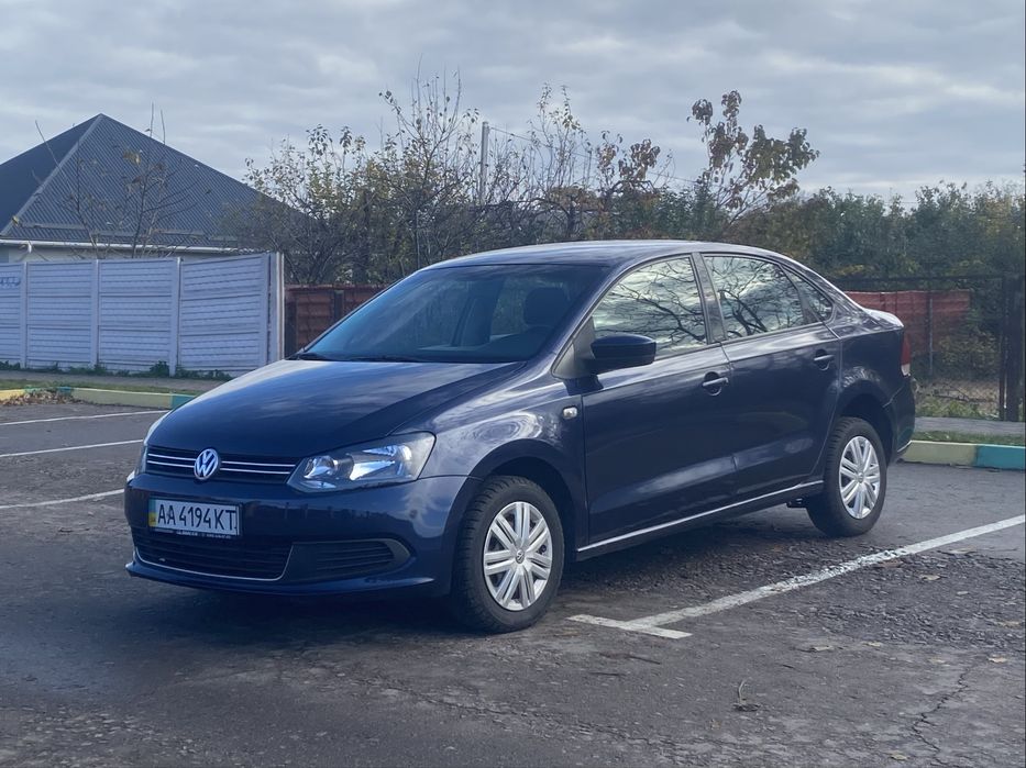 Продам Volkswagen Polo 1.6 газ/бензин з рідним пробігом офіційний 2013