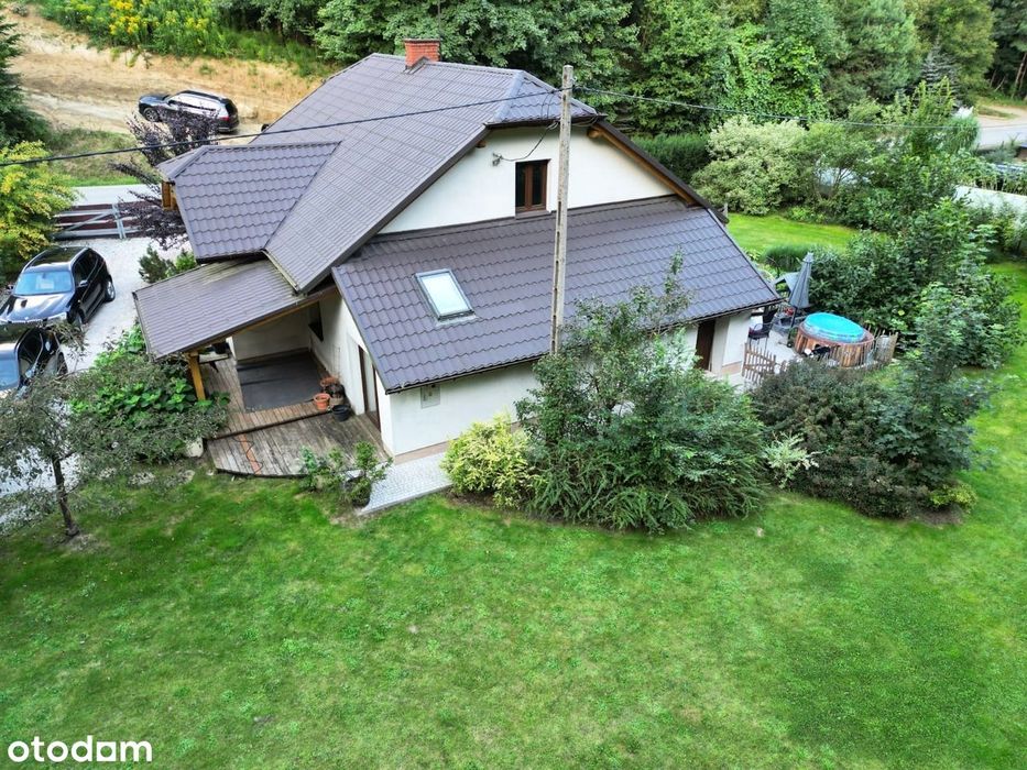 Piękny dom z wyposażeniem i garażem blisko natury