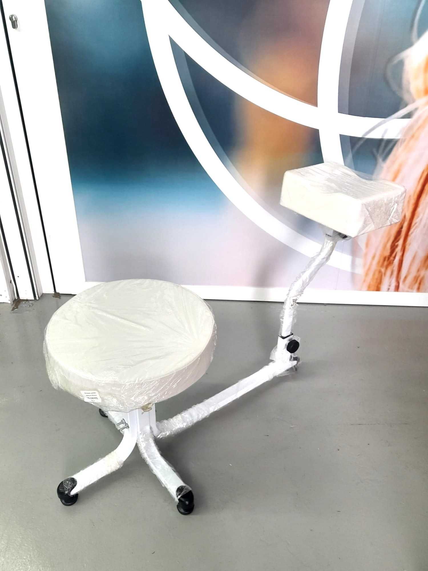 Bancos de Pedicure e Manicure Profissional - NOVOS