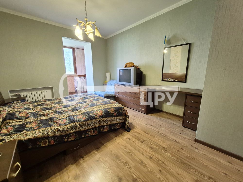 Продам 107 кв.м. Центр! Сталінка! AN