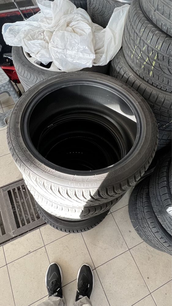 Продам шины, резина NOKIAN TYRES 235/40 r18 в отличном состоянии