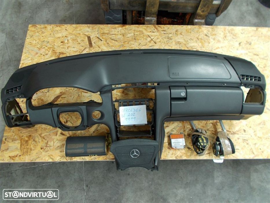 Conjunto De Tablier E Cintos Mercedes W202 1999