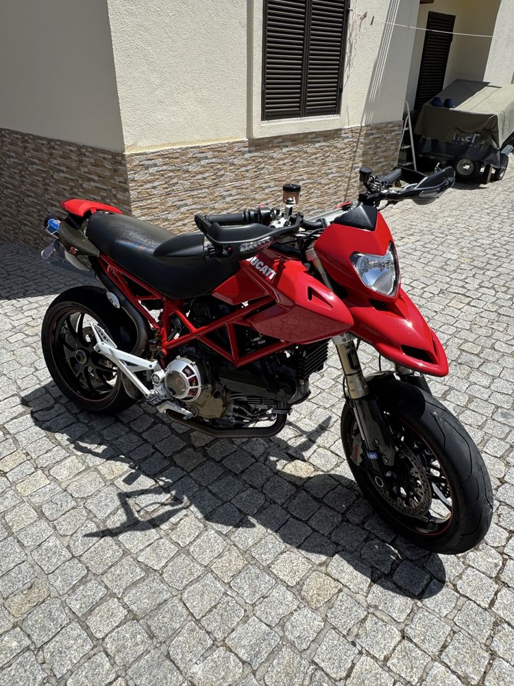 Ducati hyper motard 1100 s