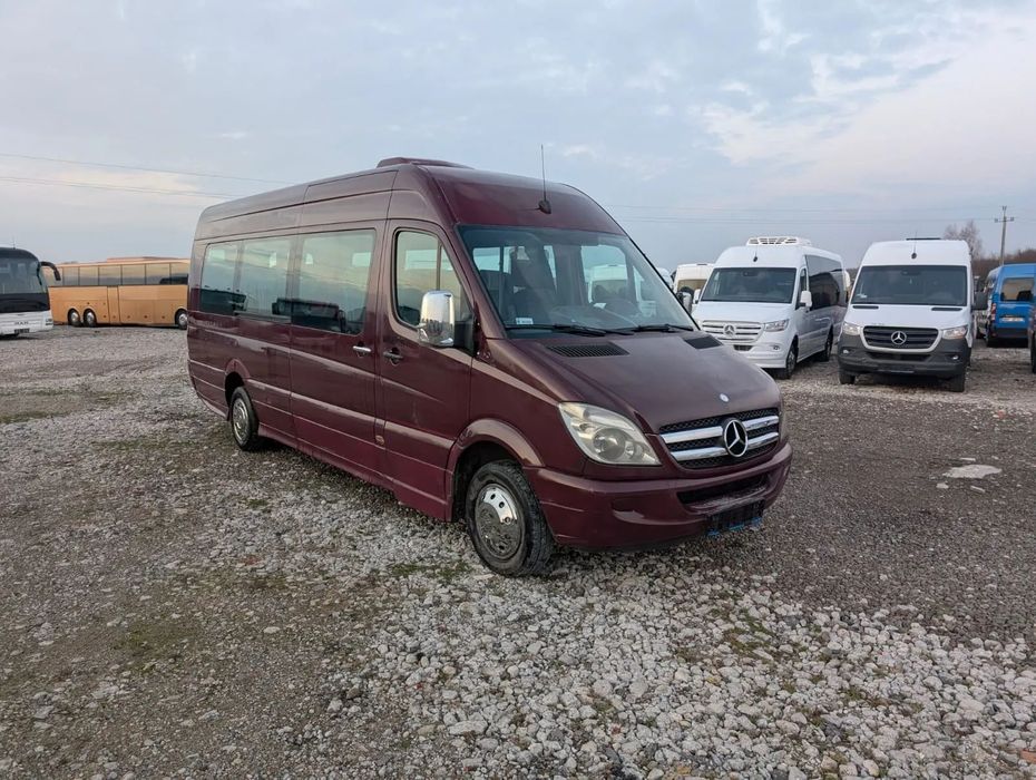 Mercedes-Benz Sprinter 515  Ilość miejsc 20