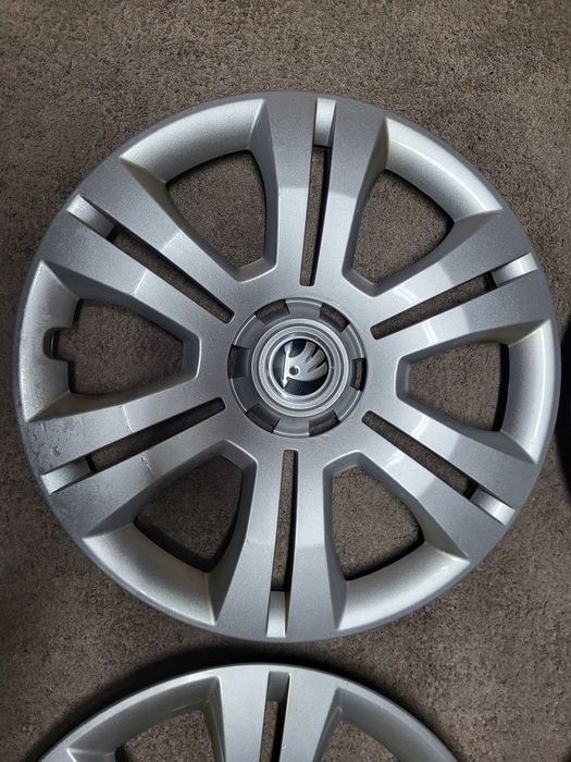 Oryginalne kołpaki Skoda Yeti 16 5L0.601.147