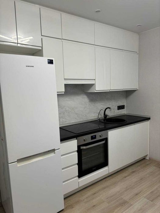 Меблі Кухня Б/у частково чи повністю з технікою.