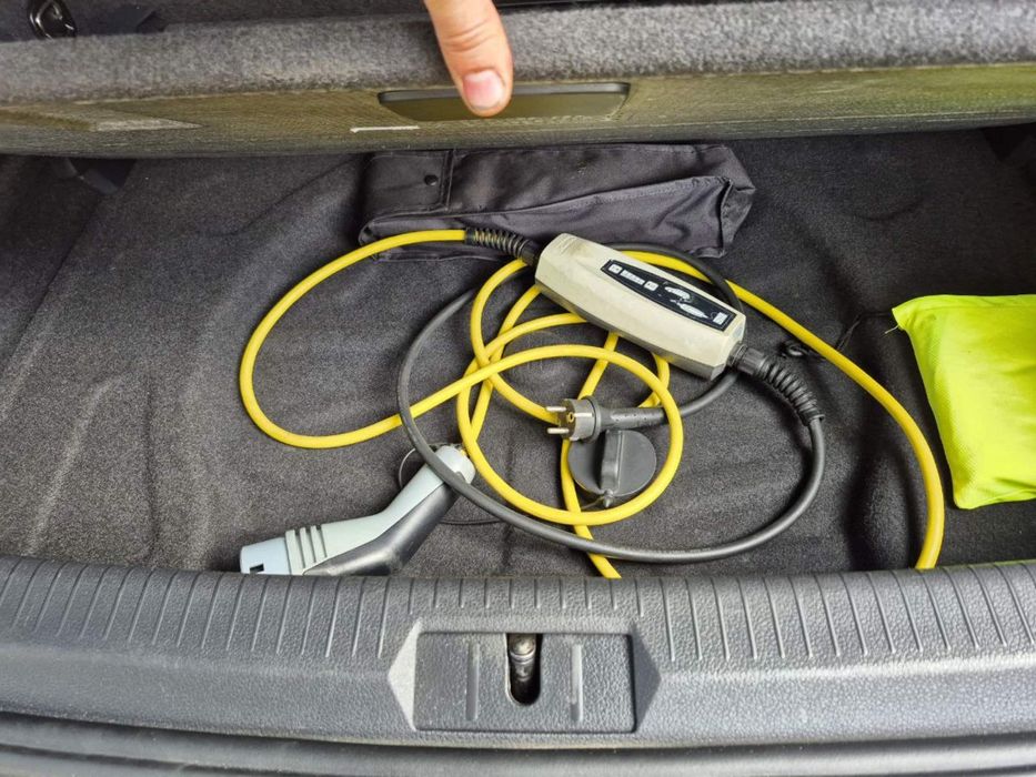 Продам Volkswagen e-Golf