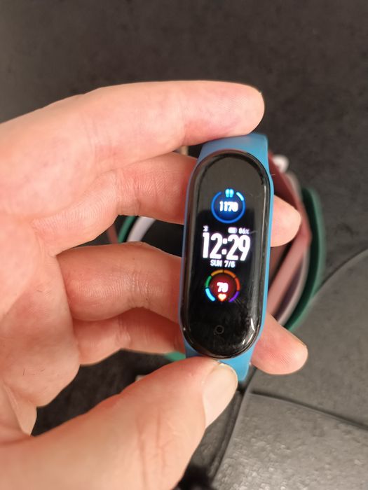 Xiaomi mi band 5 + 5 ремінців