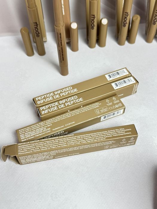 Олівець для губ Rhode