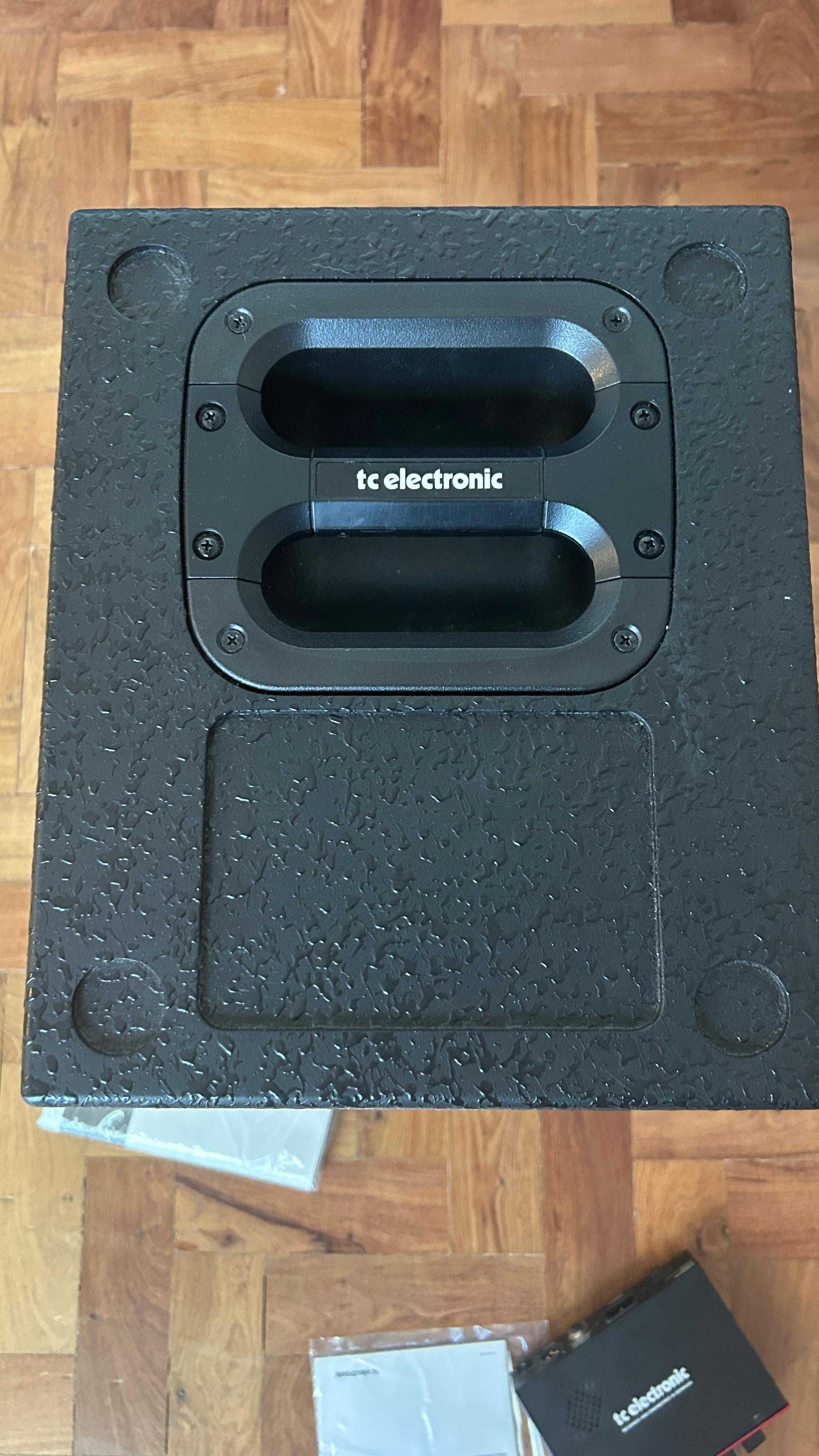 Amplificador Baixo tc electronic BAM200 + coluna BC208 Bass Cab