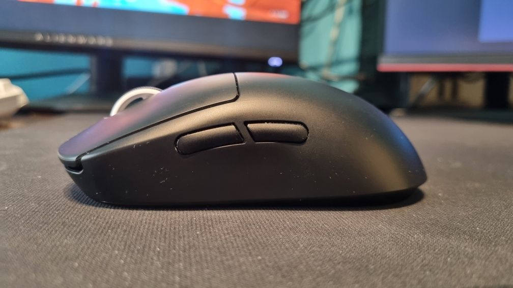Logitech Superlight 2 z Tiger Ice V2