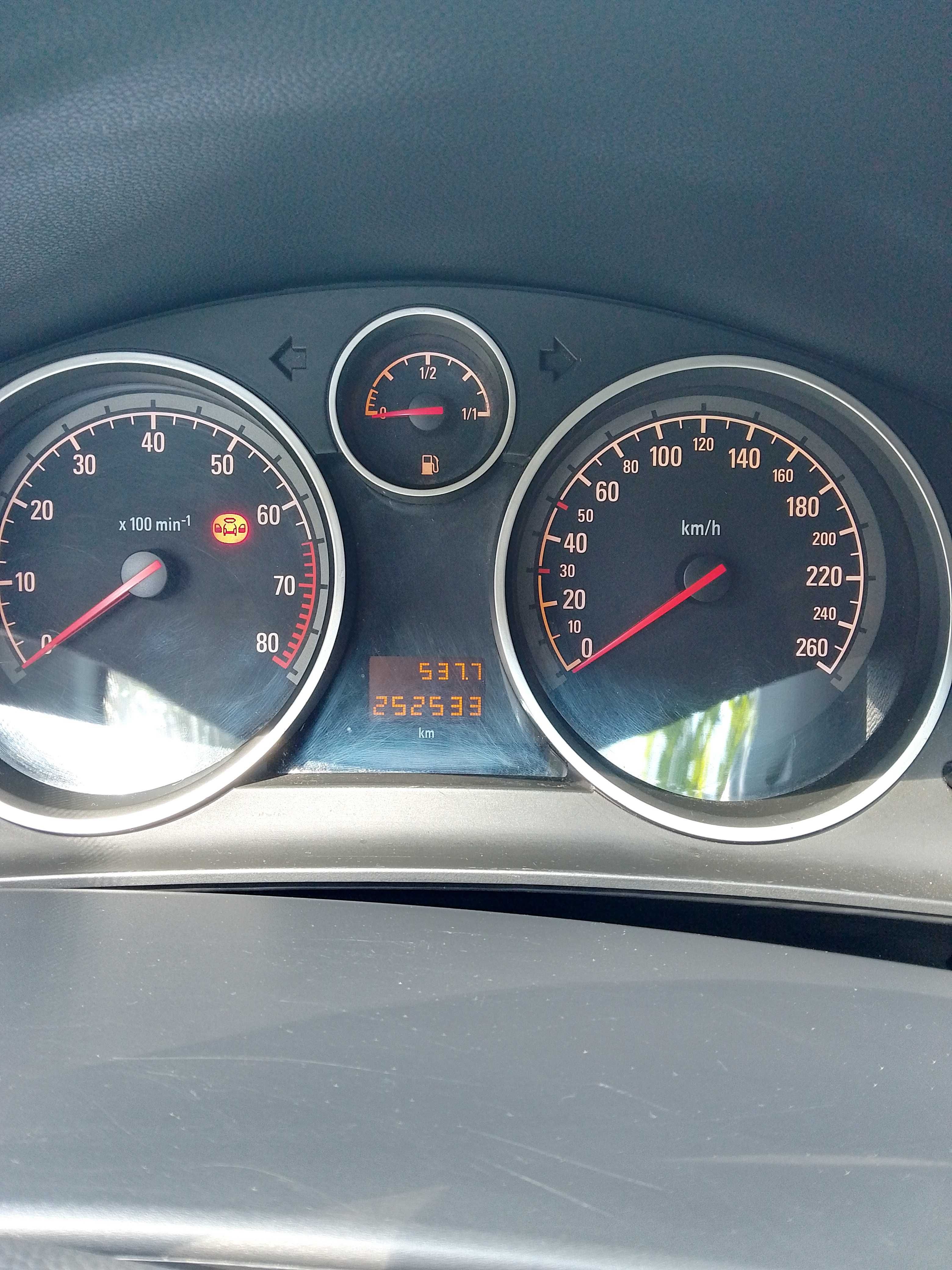 Opel astra H універсал