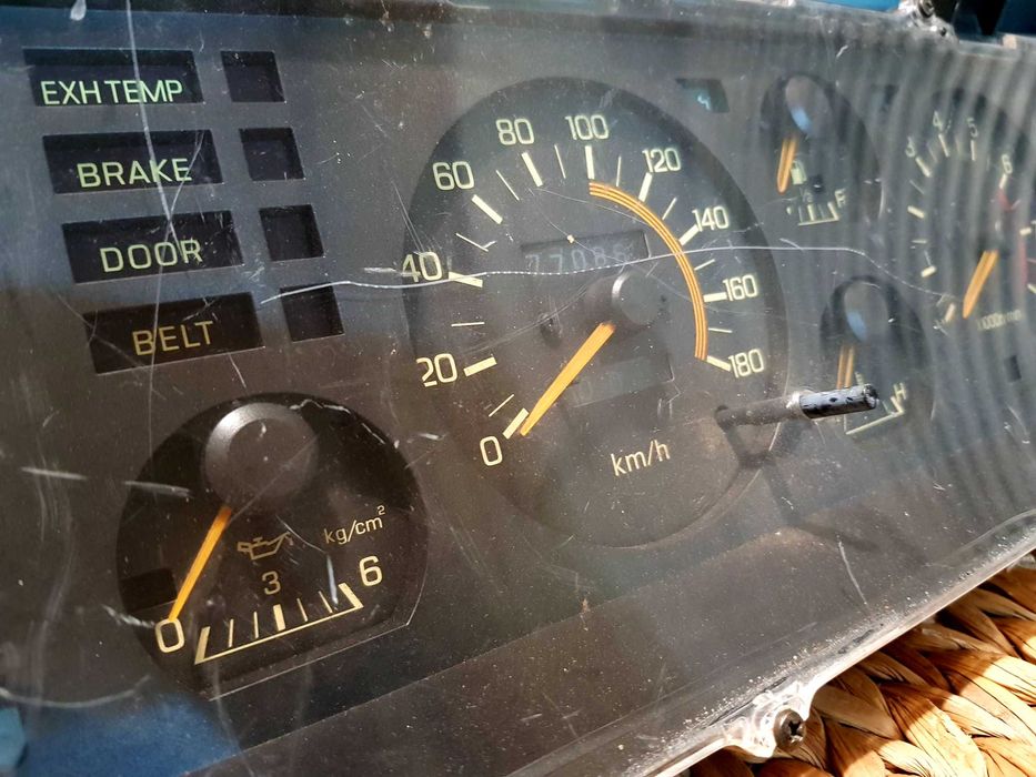 Приборка Nissan Silvia S110 Приборная панель Щиток приборов Datsun 200