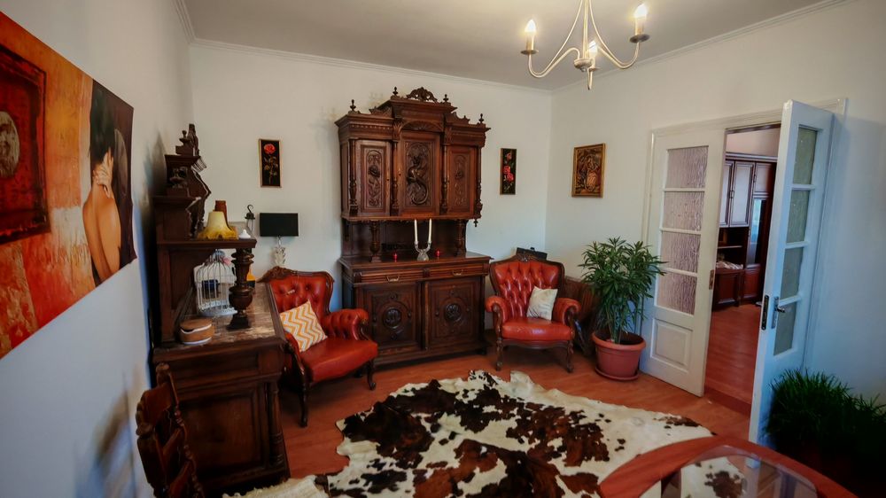 Здається в оренду 2к квартира в будинку