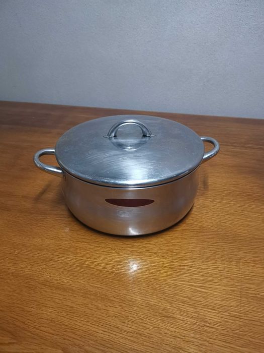 3 Panelas INOX marca Silampos