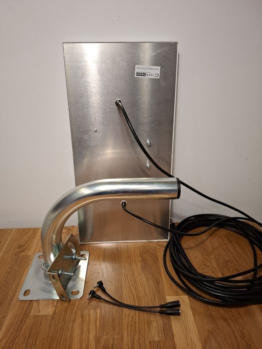 Antena dualna LTE/4G 15dBi Cybertech, nieużywana, jak nowa