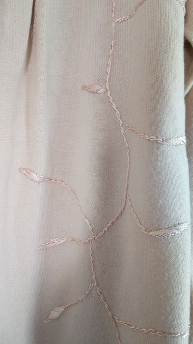 28. Sweterek ,, bliźniak "damski rozmiar XL