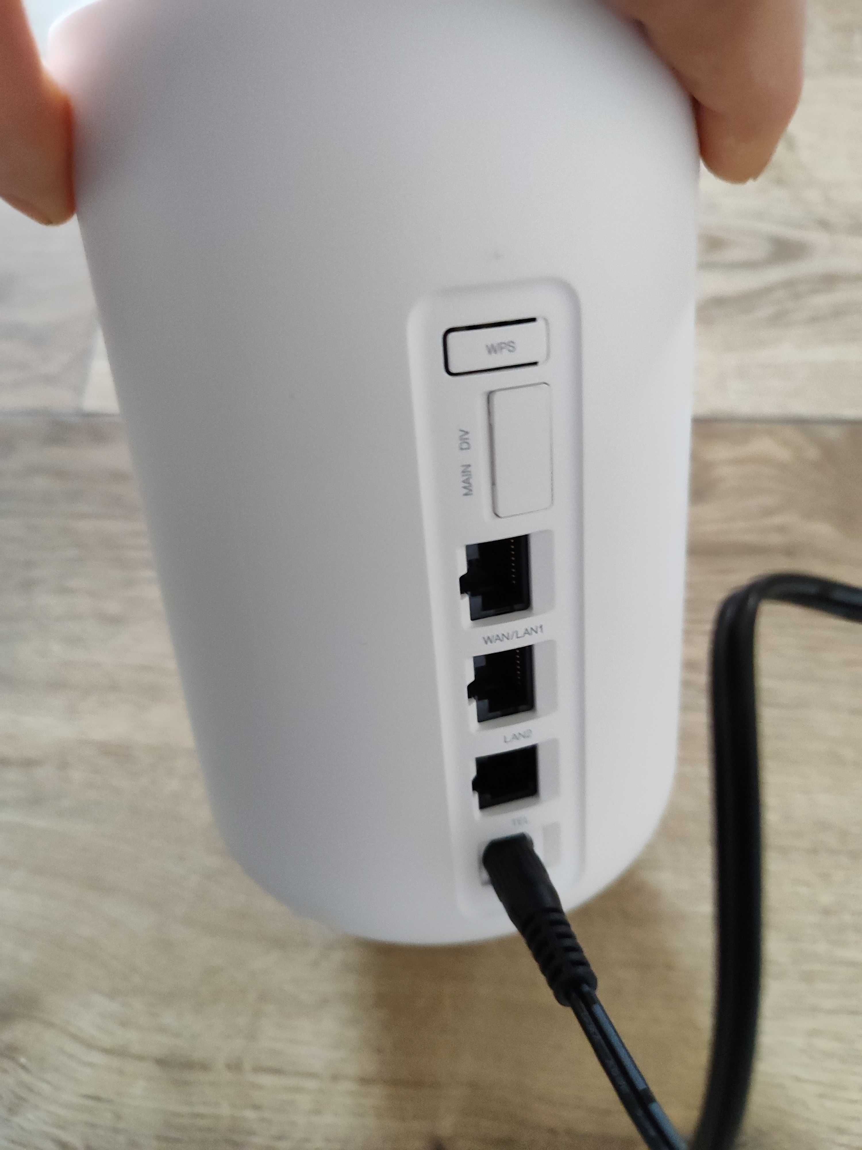 Modem Router TCL HH130V1
