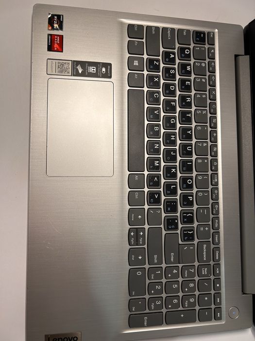 ноутбук Lenovo IdeaPad 3 15ADA05