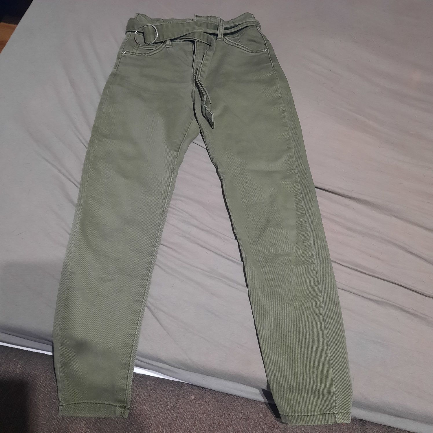 Spodnie bershka khaki