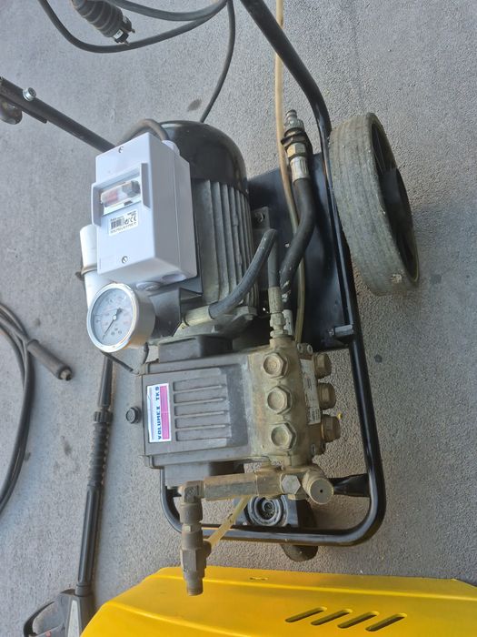 Máquina Industrial para Lavar com Alta Pressão 200bar