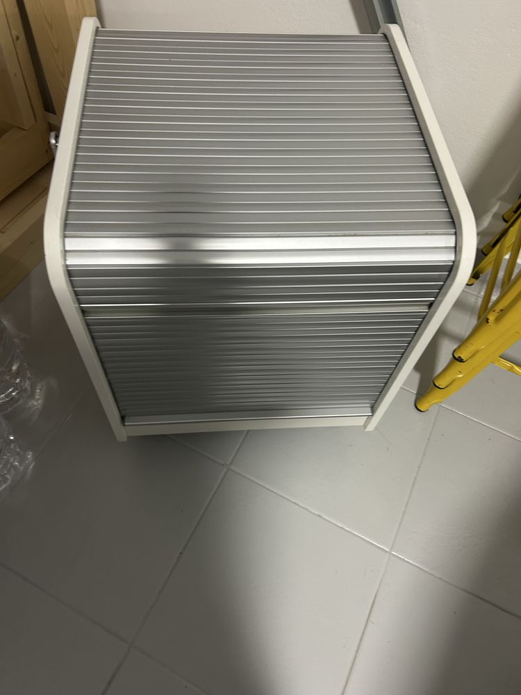 Móvel de escritório IKEA Aspvik.