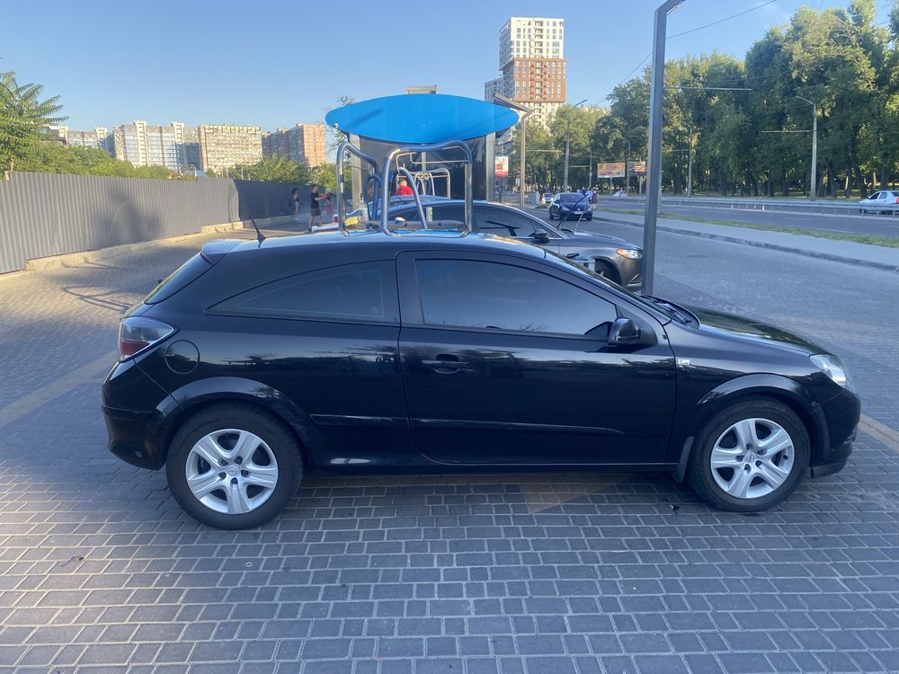 Opel astra h gts