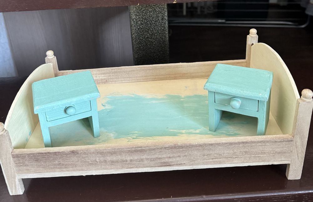 Іграшкові деревʼяні меблі