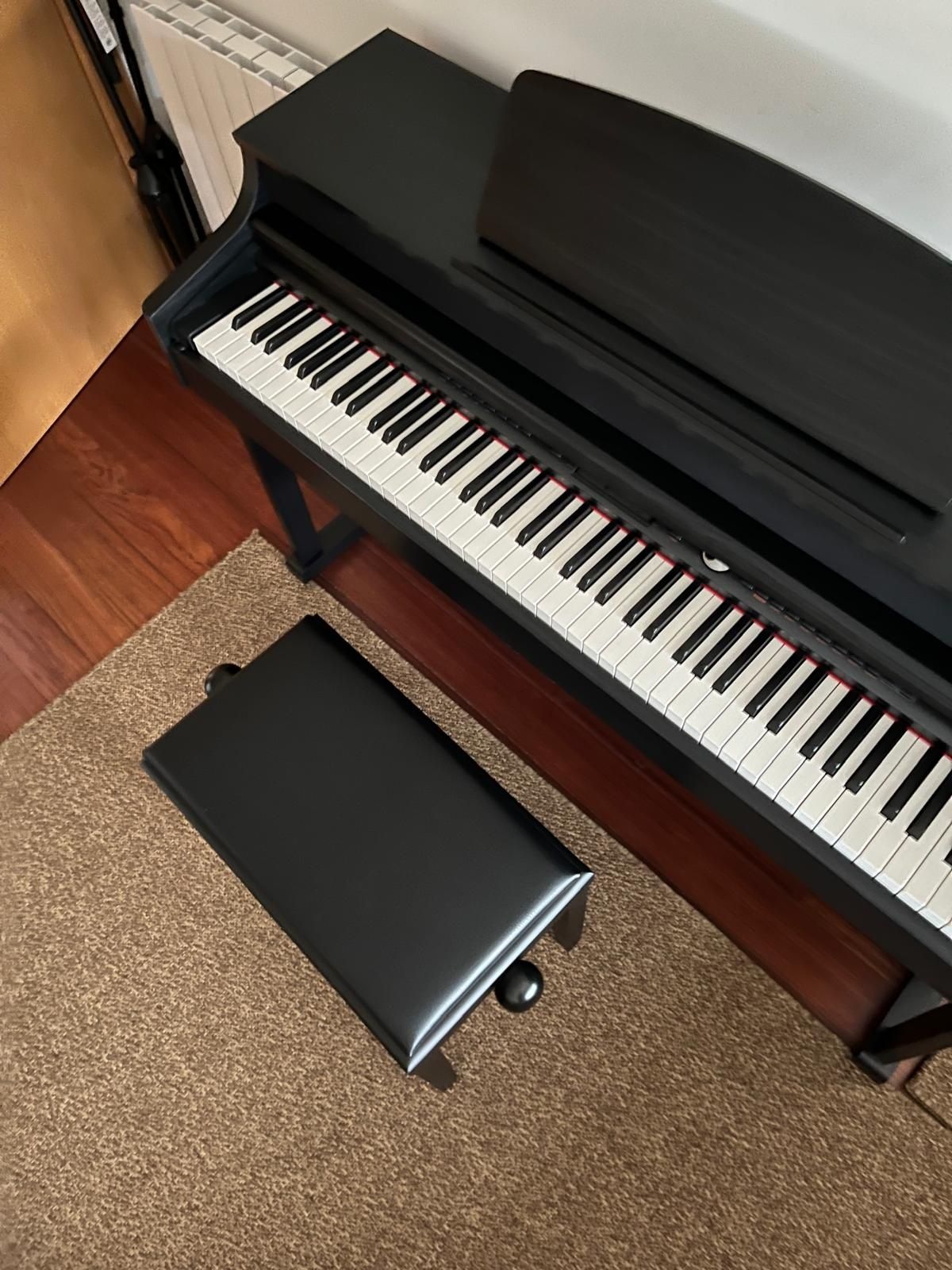 Piano Thomann DP 95 com banco