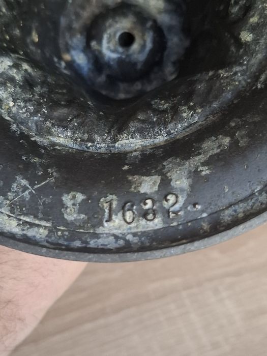 Spód od lampy naftowej Antyk