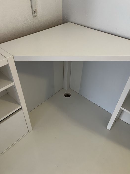 Secretária IKEA