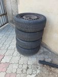 Koła felgi opony 215/60/ r 16  Laufenn kołpaki wielosezonowe stalowe