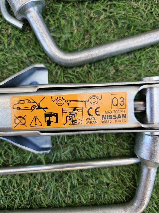 Оригінальний штатний органайзер домкрат Nissan Micra 2011-2016| Note